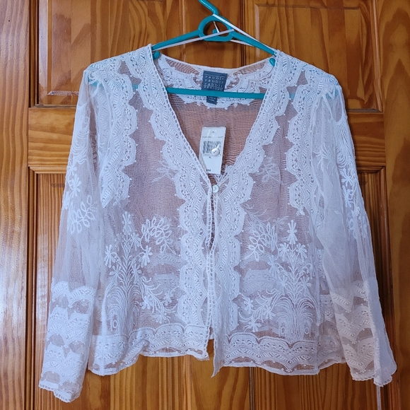 Rabbit Rabbit Rabbit White Lace Shrug - Picture 1 of 4